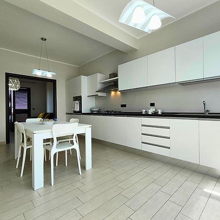 Siracusa Suite, Ac + Wi-Fi + Free Private Parking Szirakúza Kültér fotó
