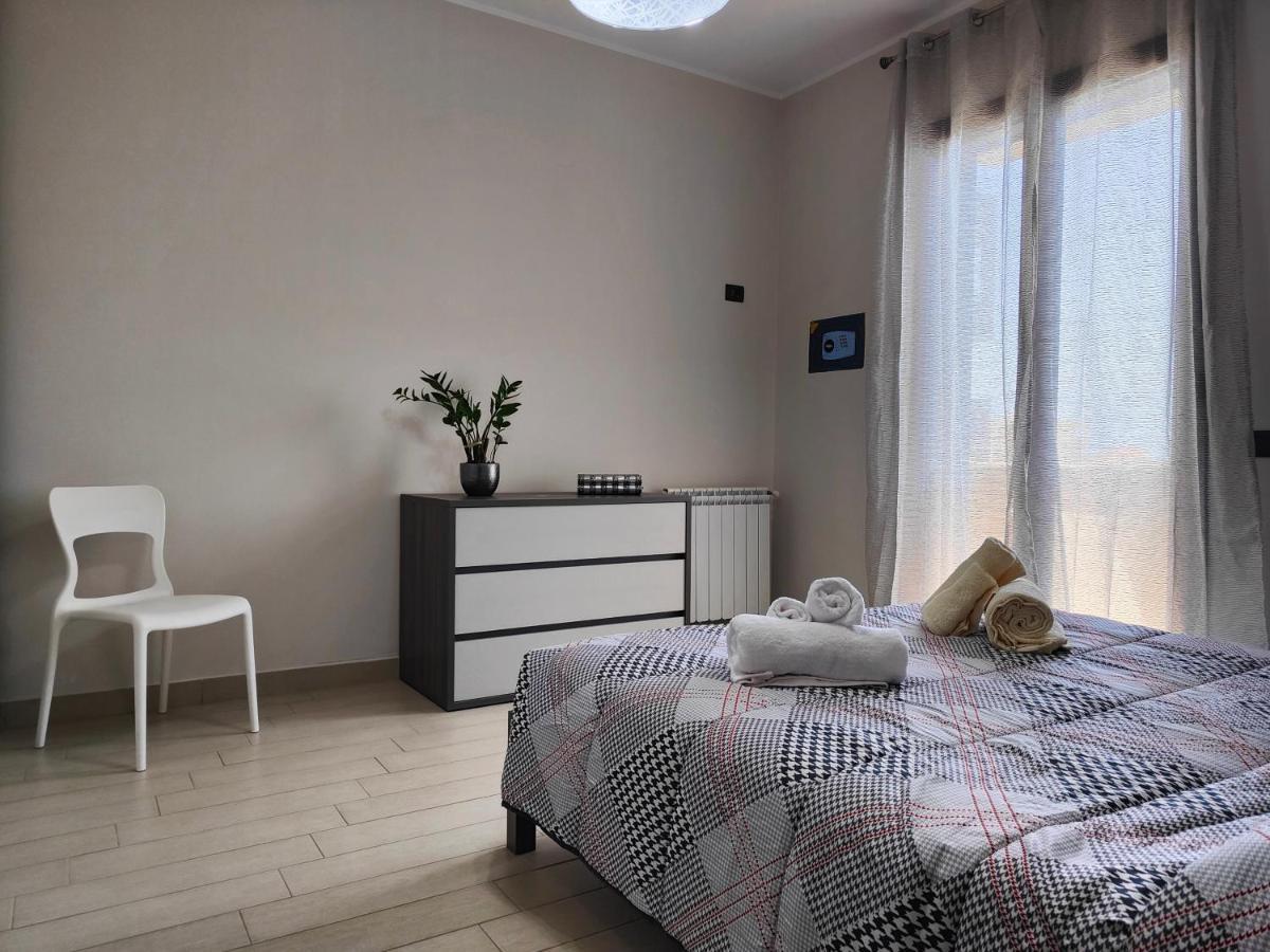 Siracusa Suite, Ac + Wi-Fi + Free Private Parking Szirakúza Kültér fotó